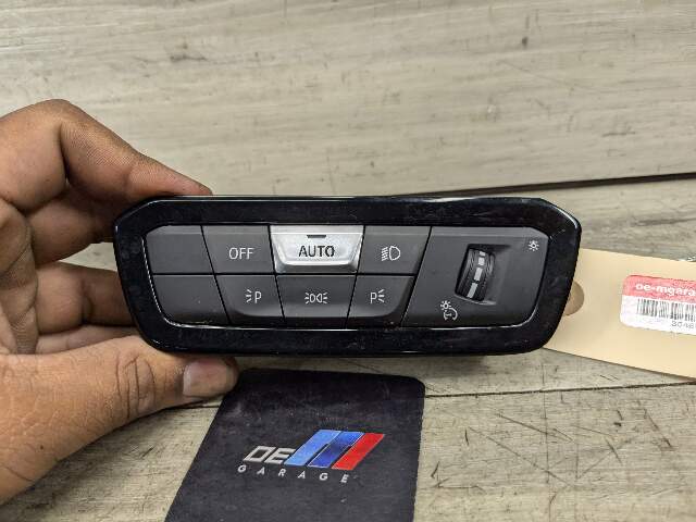 OEM BMW G20 G22 G23 G80 330 M340 Headlight Control Switch Light Module Black