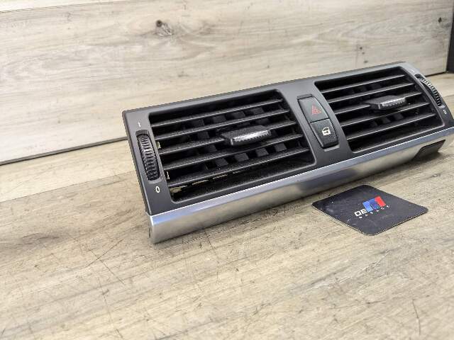 07-14 OEM BMW E70 E71 X5 X6 X5M X6M Dash Center AC Air Vent Grille Hazard Black