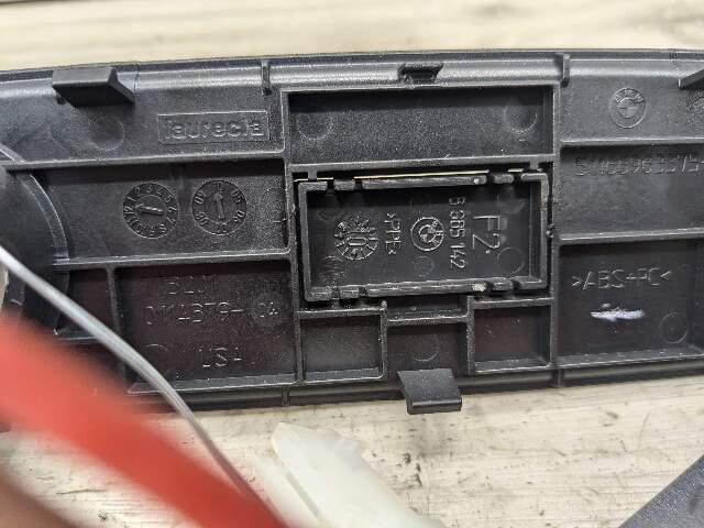 07-14 OEM BMW E70 E71 X5 X6 Rear Center Switch Cover Trim Insert Charger Ports