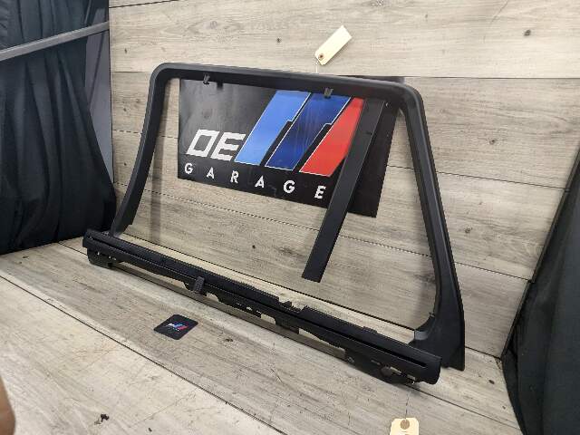 OEM BMW E70 X5 Rear Right Door Window Retractable Sun Shade Privacy Screen Trim