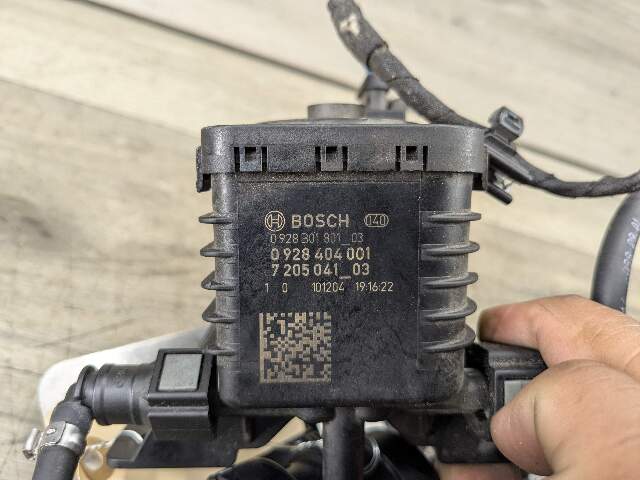 09-13 OEM BMW E70 E90 X5 335D M57N2 Diesel Emission Fluid Transfer Pump SCR