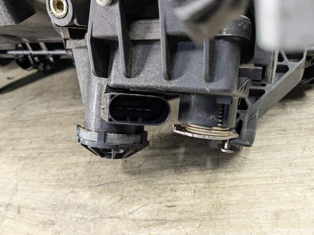 09-13 OEM BMW E70 X5 E90 335d Diesel Engine M57Y Intake Manifold w/ EGR Valve