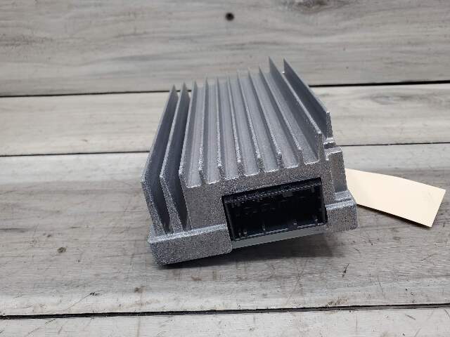 09-16 OEM BMW Z4 E89 28 30 35 Sedan Hi-Fi HiFi Stereo Audio Amplifier Amp