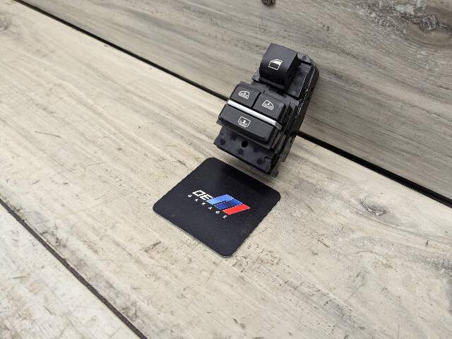 10-18 BMW F01 F02 F06 F07 Rear Window Regulator Sun Shade Control Switch