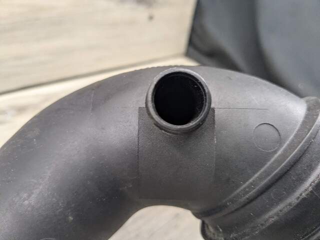 OEM BMW E84 X1 E89 Z4 28i Intercooler Charge Air Induction Pipe Tract N20