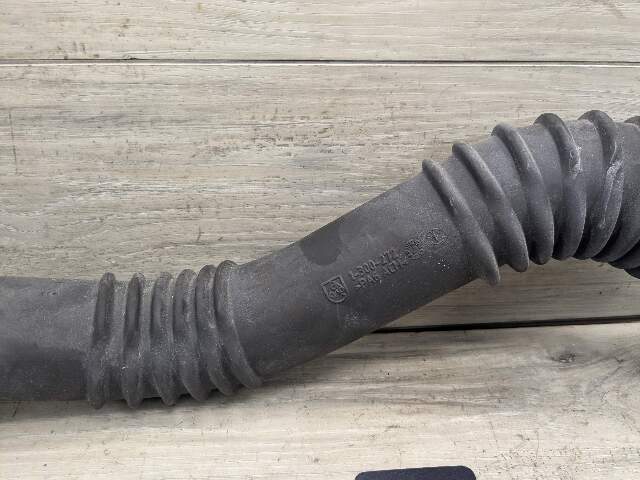 OEM BMW E84 X1 E89 Z4 28i Intercooler Charge Air Induction Pipe Tract N20