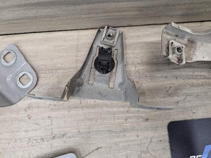 09-15 OEM BMW F01 F02 740 750 Front Right Passenger Fender Bracket Holder SET