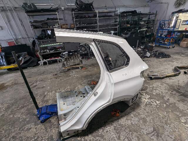 *NOTE* 19-23 OEM BMW G05 X5 Rear Left Driver Side Quarter Panel Body Cut