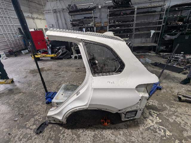 *NOTE* 19-23 OEM BMW G05 X5 Rear Left Driver Side Quarter Panel Body Cut