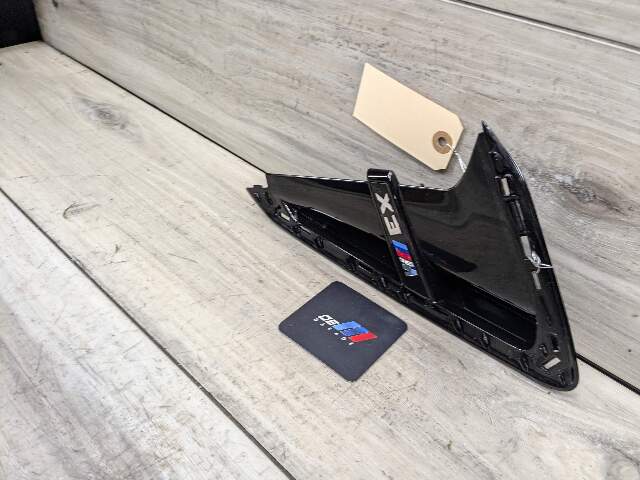 20-24 OEM BMW F97 X3M Right Passenger Side Fender Air Duct Vent Trim Molding