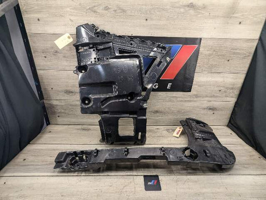 18-21 OEM BMW G01 F97 X3 REAR Right Side Bumper Bracket Support Guid Mount