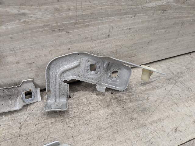 12-20 OEM BMW F30 F32 F33 F36 430 335 Front Right Fender Wing Holder Bracket SET