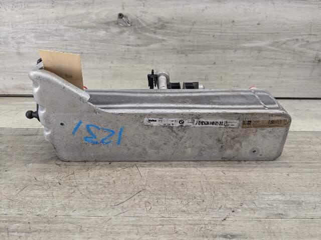 16-21 OEM BMW F22 F30 F32 F36 AC Air Conditioning Compact Condenser with Dryer