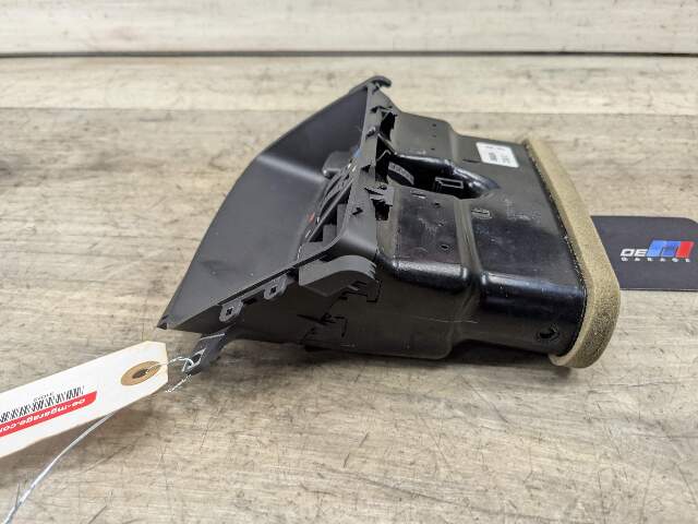 07-13 OEM BMW E92 328 335 Coupe Interior Central Console Rear Vent
