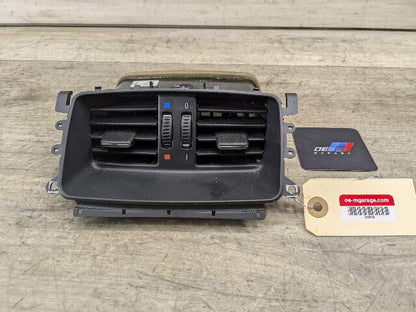 07-13 OEM BMW E92 328 335 Coupe Interior Central Console Rear Vent