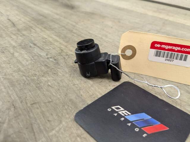 *OEM BMW E82 E84 E88 E89 E90 E92 E93 Front Rear Parking Distance Sensor PDC