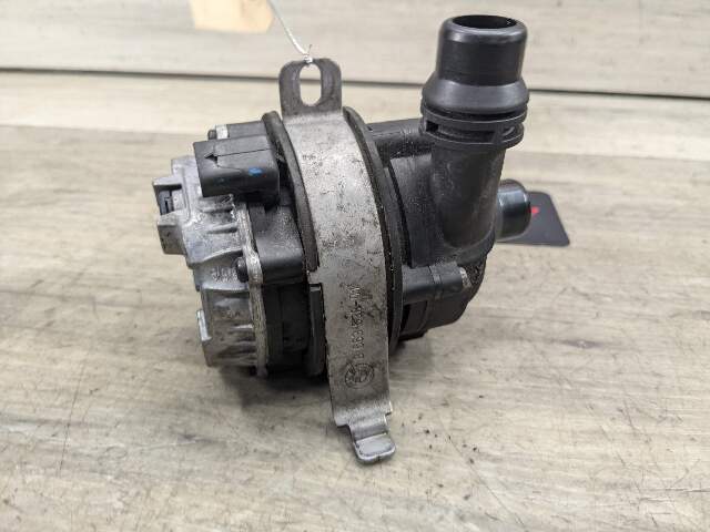 16-20 OEM BMW F22 F30 F32 F36 M2 Auxiliary Electric Water Pump B46 S55 Engine