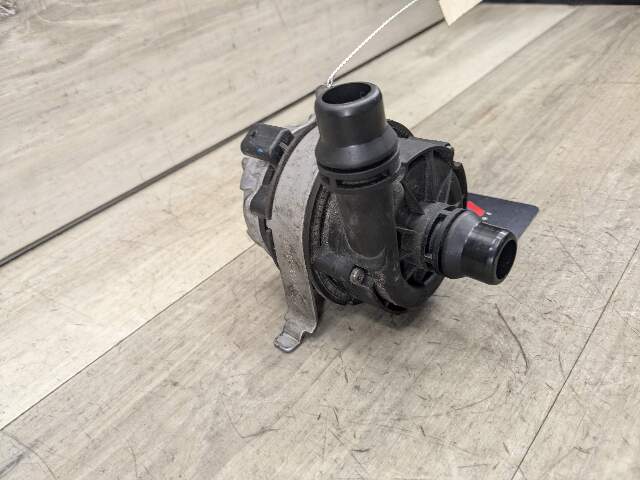 16-20 OEM BMW F22 F30 F32 F36 M2 Auxiliary Electric Water Pump B46 S55 Engine