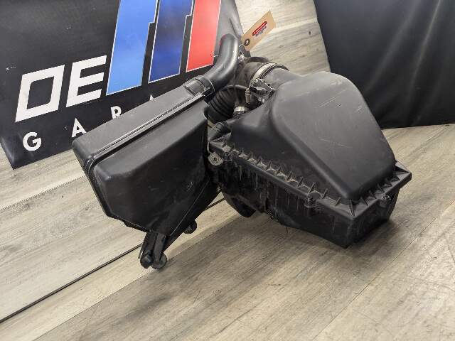 OEM BMW G05 G12 G30 540 740 Air Box Filter Cleaner Intake Resonator Muffler B58
