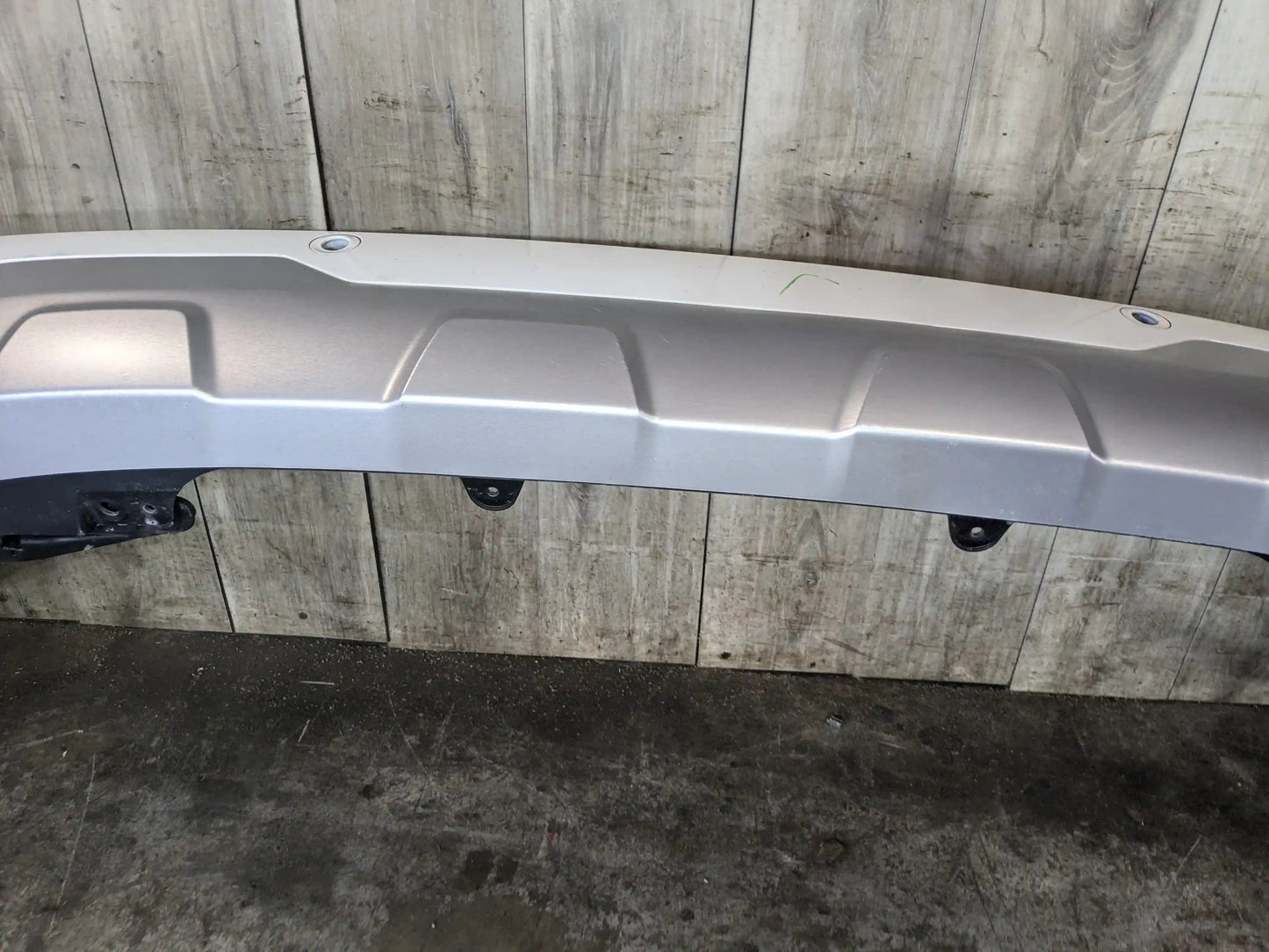 19-23 OEM BMW G05 X5 Rear Bumper Cover Panel w/ Diffuser White 300