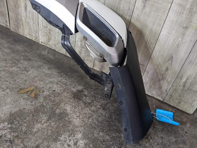 19-23 OEM BMW G05 X5 Rear Bumper Cover Panel w/ Diffuser White 300