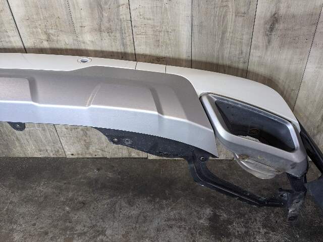 19-23 OEM BMW G05 X5 Rear Bumper Cover Panel w/ Diffuser White 300