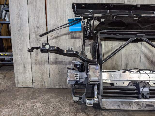 19-25 OEM BMW G05 G06 X5 X6 Front Bumper Radiator Support Frame Reinforcement