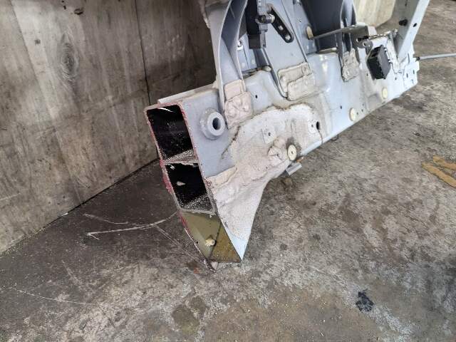 19-23 OEM BMW G05 X5 Front Right Passenger Side Apron CUT Supporting Strut White