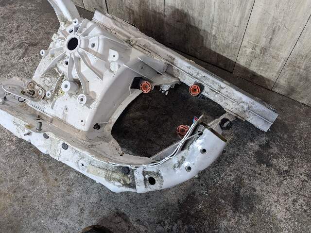 19-23 OEM BMW G05 X5 Front Right Passenger Side Apron CUT Supporting Strut White