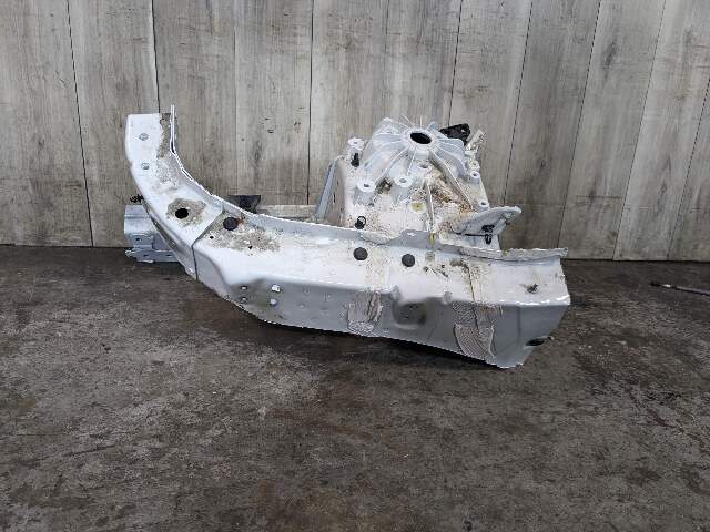 19-23 OEM BMW G05 X5 Front Left Driver Side Apron CUT Supporting Strut White