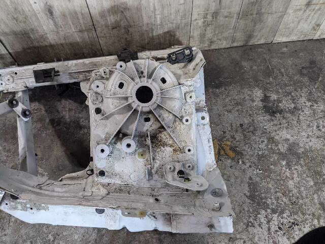 19-23 OEM BMW G05 X5 Front Left Driver Side Apron CUT Supporting Strut White