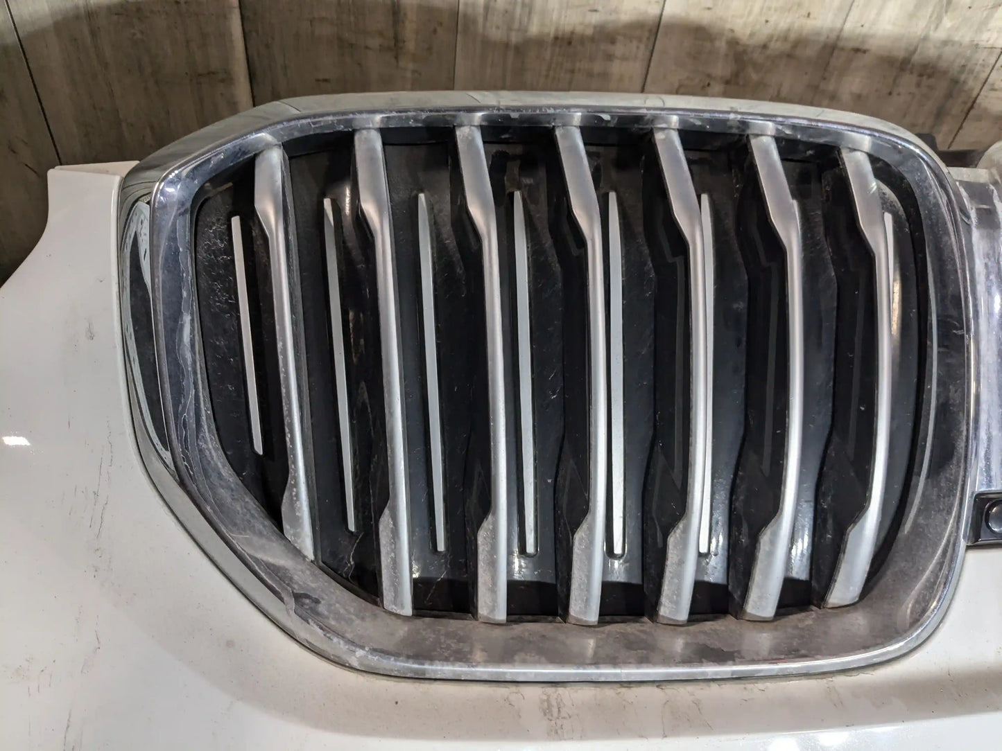 19-23 OEM BMW G05 X5 Front Bumper Cover w/ Griiles & Lower Lights White 300