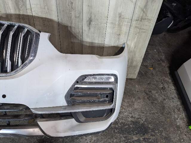 19-23 OEM BMW G05 X5 Front Bumper Cover w/ Griiles & Lower Lights White 300