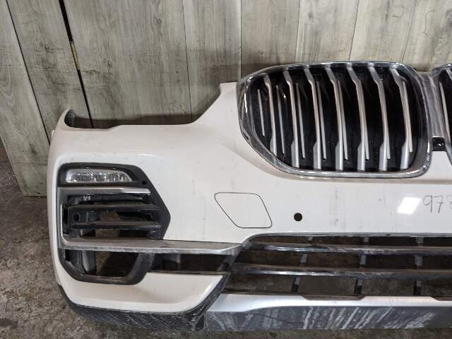 19-23 OEM BMW G05 X5 Front Bumper Cover w/ Griiles & Lower Lights White 300