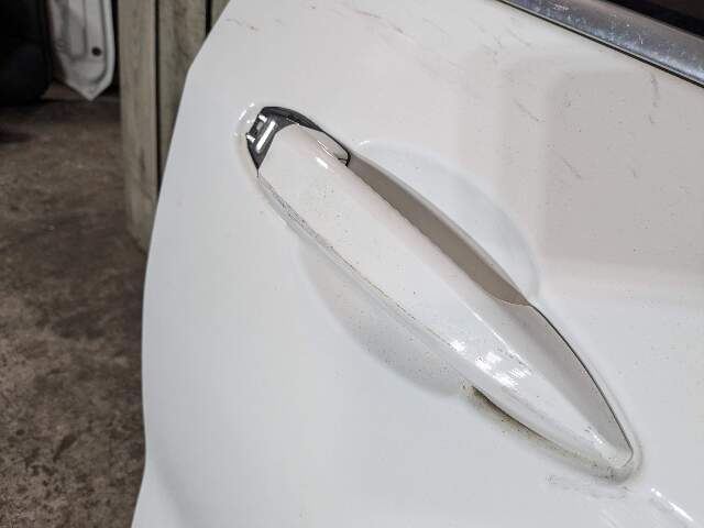 DENT* 18-23 OEM BMW F39 X2 Front Right Passenger Side Door Shell Panel White 300