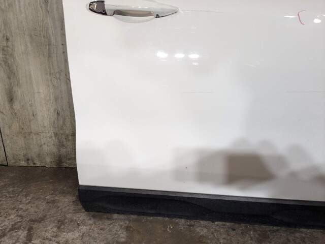 DENT* 18-23 OEM BMW F39 X2 Front Right Passenger Side Door Shell Panel White 300