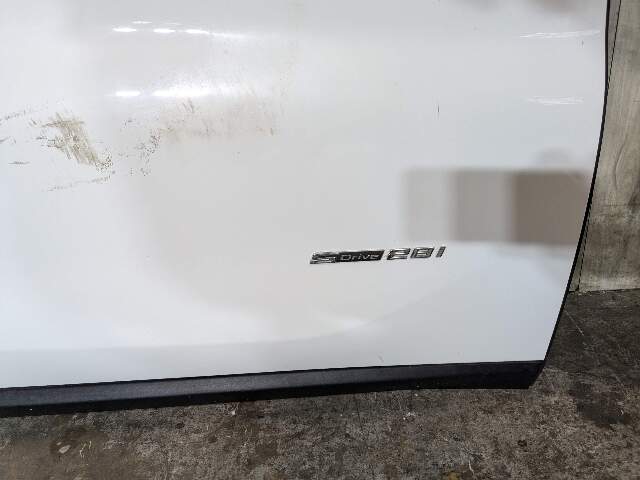 *16-22 OEM BMW F48 X1 Front Right Passenger Side Door Shell Panel White 300