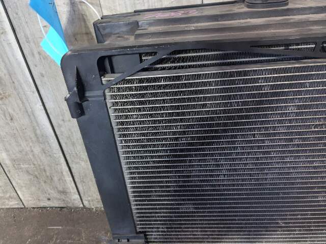 OEM BMW F02 F06 F12 F13 640 740 Cooling Radiator Condensor Fan Shroud SET N55