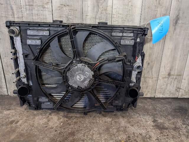 OEM BMW F02 F06 F12 F13 640 740 Cooling Radiator Condensor Fan Shroud SET N55