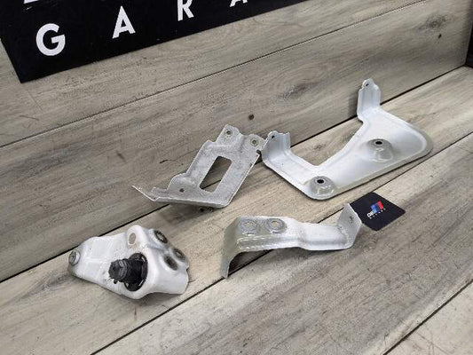 19-23 OEM BMW G05 X5 Front Right Passenger Side Fender Holder Bracket SET
