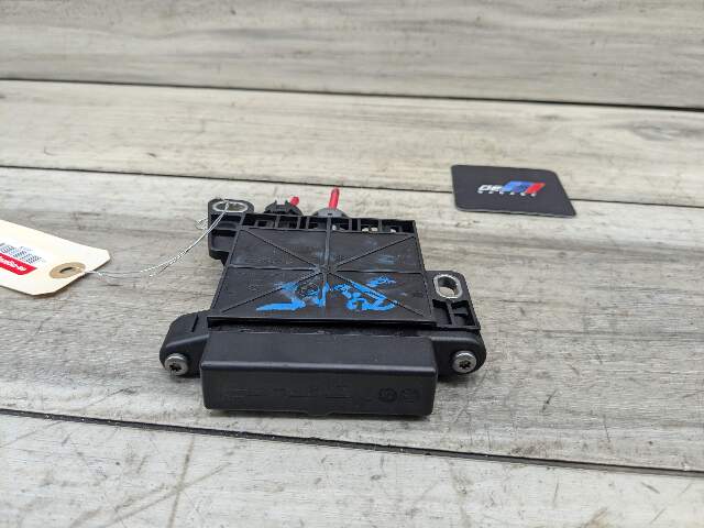 14-19 OEM BMW F15 F85 X5 F16 F86 X6 Front Power Distributor B+ Junction Box