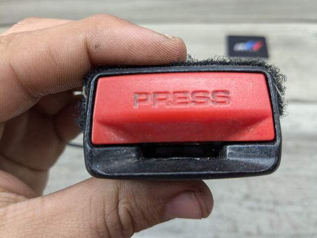 OEM BMW F15 F16 F85 F86 X5 X6 Front Left Driver Right Passenger Seat Belt Buckle