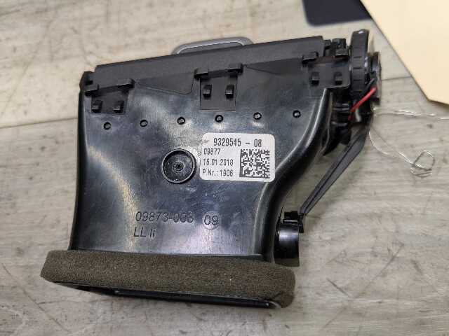 OEM BMW F90 M5 G30 G32 530 540 M550 640 Left Driver Side Air AC Vent Dash Grille