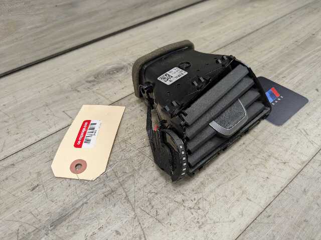 OEM BMW F90 M5 G30 G32 530 540 M550 640 Left Driver Side Air AC Vent Dash Grille