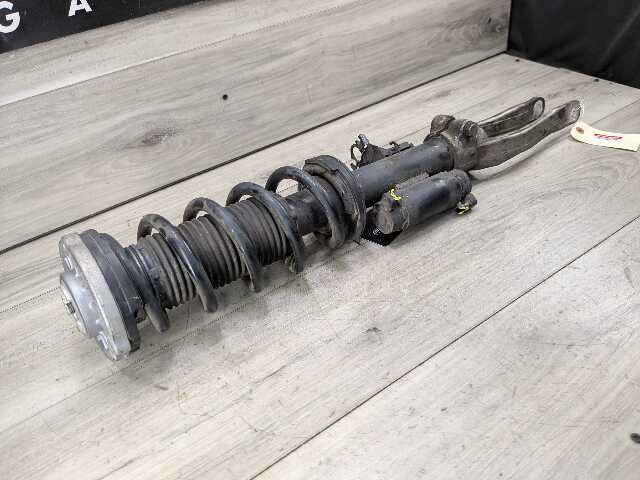 NOTE* OEM BMW G30 M550iX Front Right Passenger Spring Strut Shock Absorber VDC