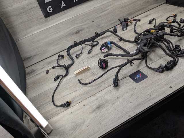 PRE-LCI OEM BMW G11 G12 750 G30 M550 Engine N63R Wiring Wire Harness Module 1-4