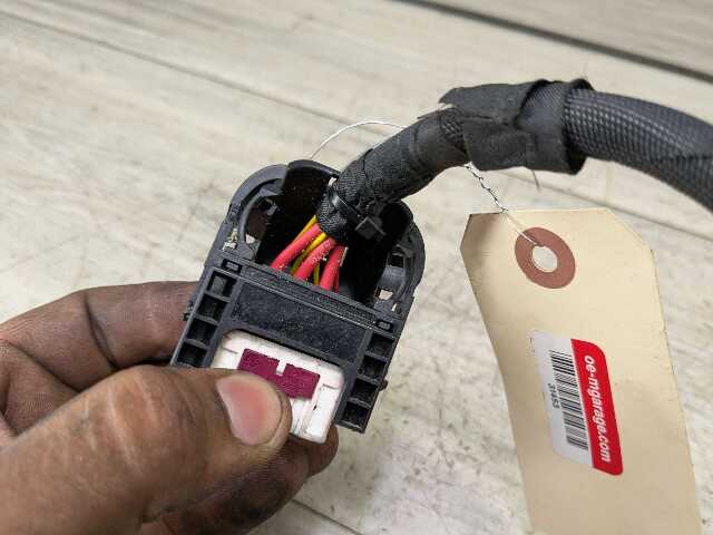 OEM BMW G05 G07 G12 G30 Engine N63R N63M Valvetronic Looming Wiring Harness 5-8