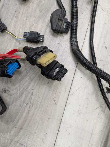 PRE-LCI OEM BMW G11 G12 750 G30 M550 Engine N63R Wiring Wire Harness Module 5-8