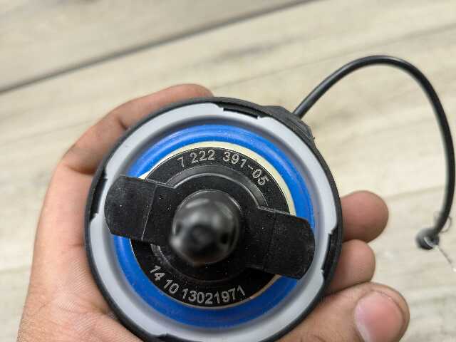 OEM BMW F15 F30 F44 F48 F80 G01 G05 G20 G30 G80 M3 M4 Fuel Gas Tank Filler Cap