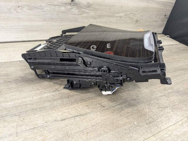 19-24 OEM BMW G05 G06 G07 X5 X6 X7 Center Console Storage Compartment Assembly